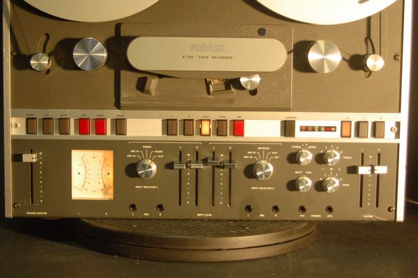 Tonbandgerät Revox A 700 (2 Titel Stockfotografie