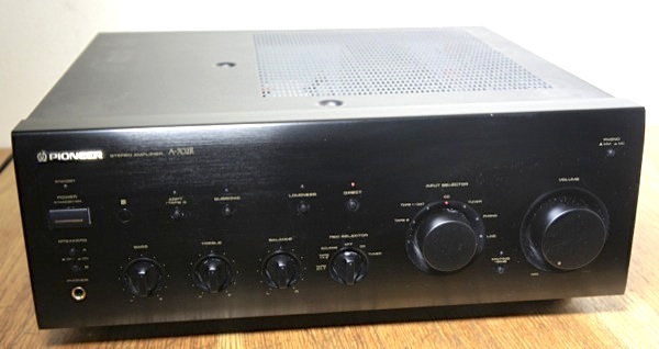 Pioneer A-702R – Classic Audio