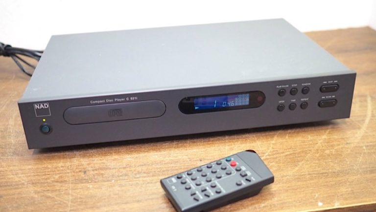 NAD 521i – Classic Audio