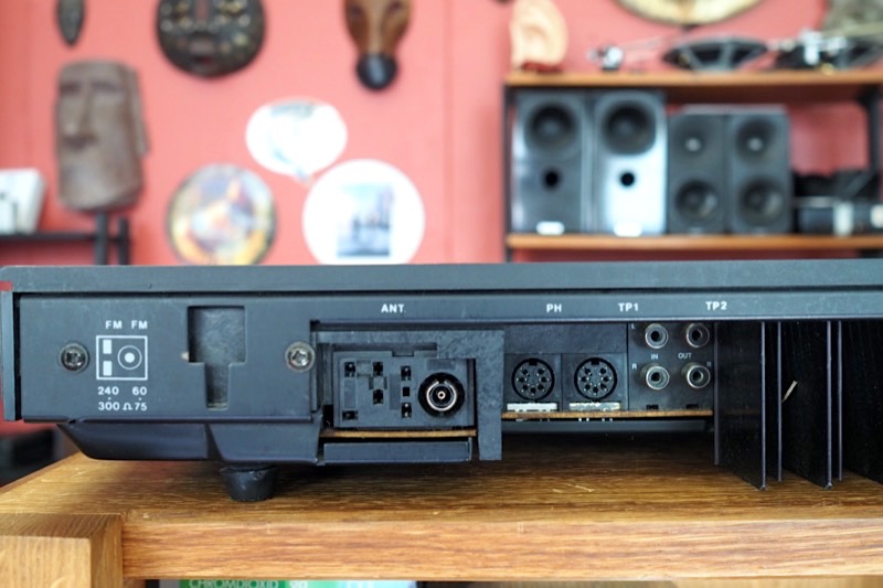 Bang & Olufsen Beomaster 2000 – Classic Audio