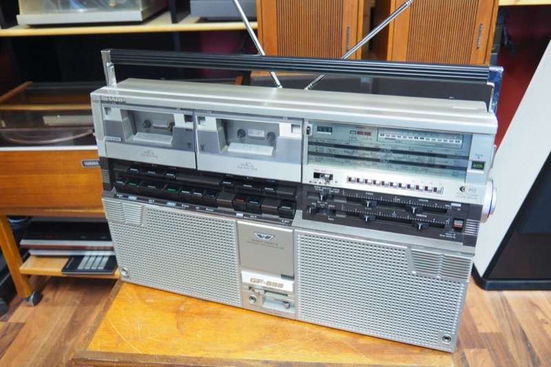 Sharp GF-555 – Classic Audio