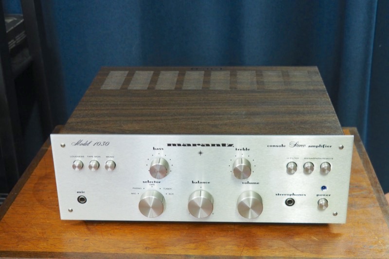 Marantz 1030 Speakers Marantz Model 1030 // Solid State Integrated
