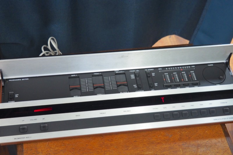 Ampli-tuner Beomaster 1900 Bang & Olufsen – Collector Danois, état Cosmetique Correct