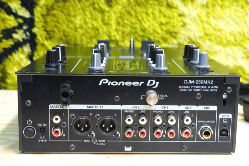 TOP CHARGEUR * Adattatore Caricatore Caricabatteria Alimentatore 12V per Console DJ 2 Vie Pioneer DJM-250MK2 TOP CHARGEUR * Adattatore Caricatore Caricabatteria Alimentatore 12V per Console DJ 2 Vie Pioneer DJM-250MK2