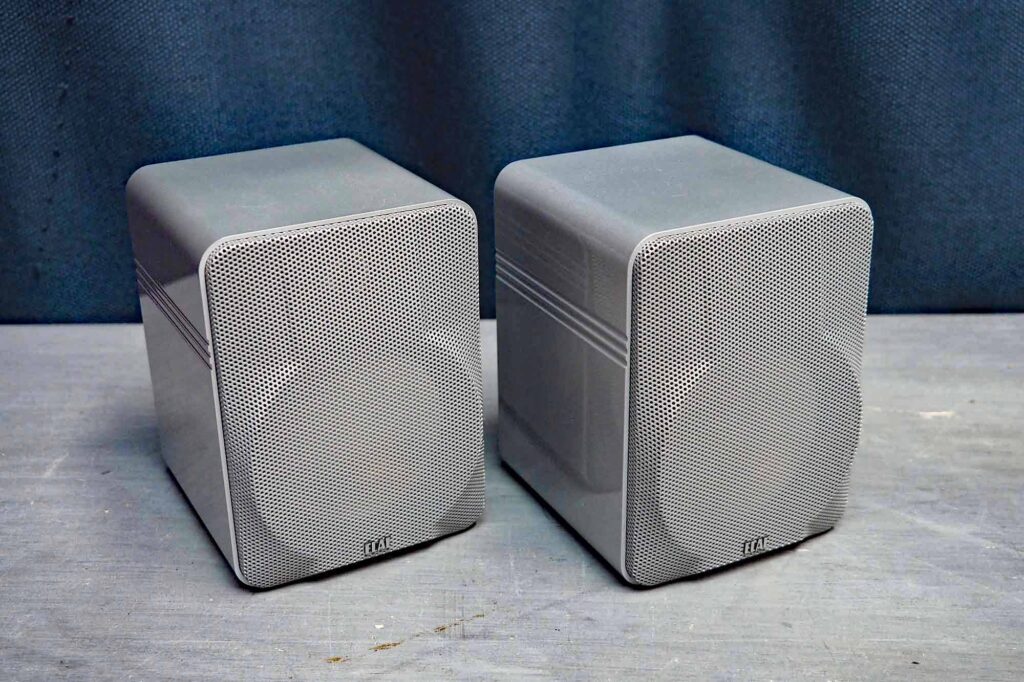 Elac 301 – Classic Audio