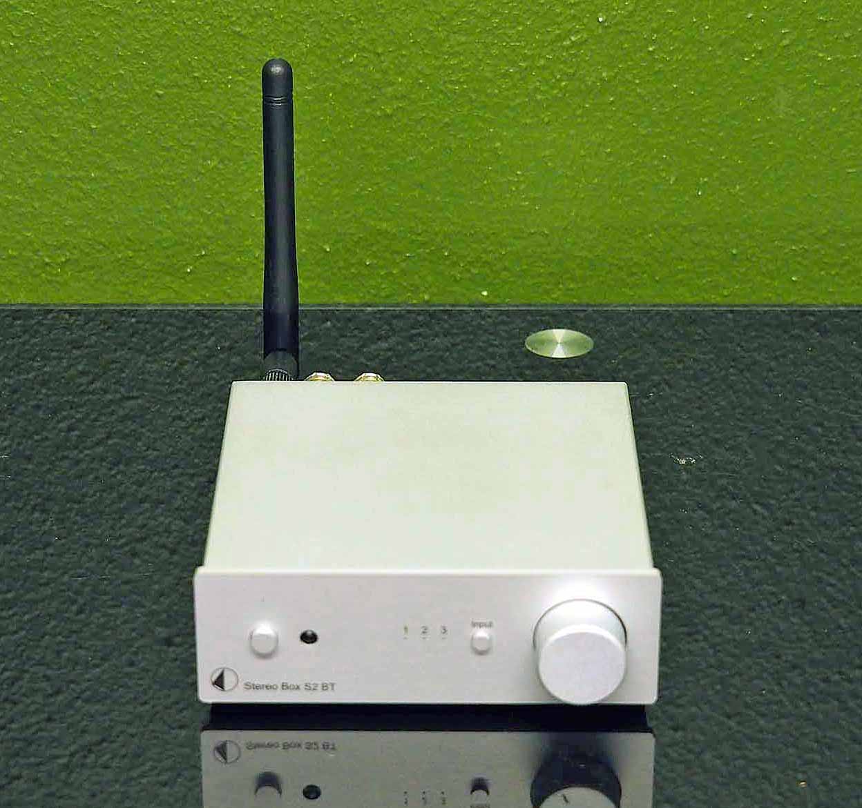 Pro-ject Stereo Box S2 BT – Classic Audio