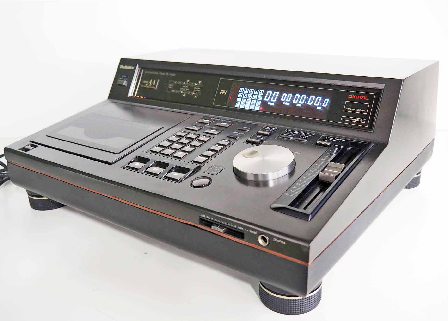 Technics SL-P1200 – Classic Audio