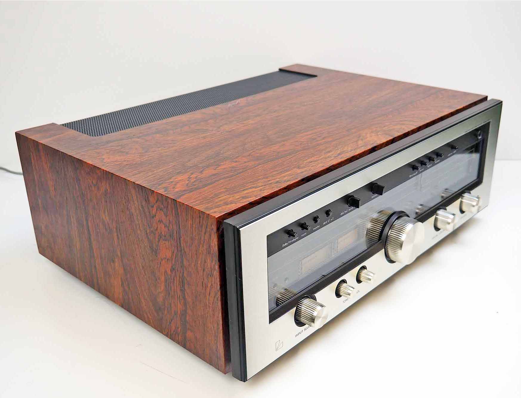 Luxman R5 Luxman R-1050 – Classic Audio